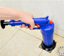 下水道被毛發堵住 記住,別用熱水沖 用一平常物,暢通無異味